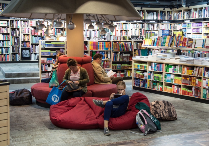 vente-RIGAUD-min_books_bookstore_book_reader_readers_reading_shop_sale_books-849006