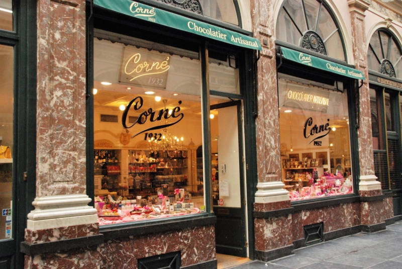 vente-RIGAUD-min_chocolate_chocolaterie_shop_luxury_chic_gallery_brussels_belgium-558146